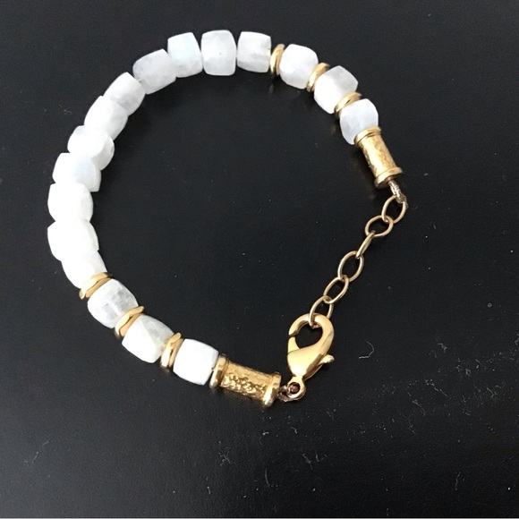 Elegant Moonstone Gold and White Beaded Bracelet.